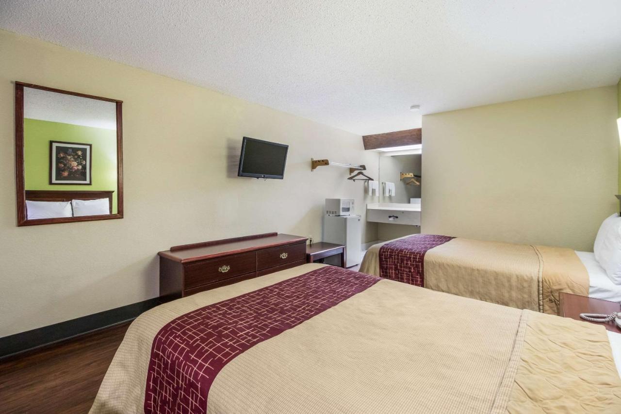Rodeway Inn Bolivar Bagian luar foto